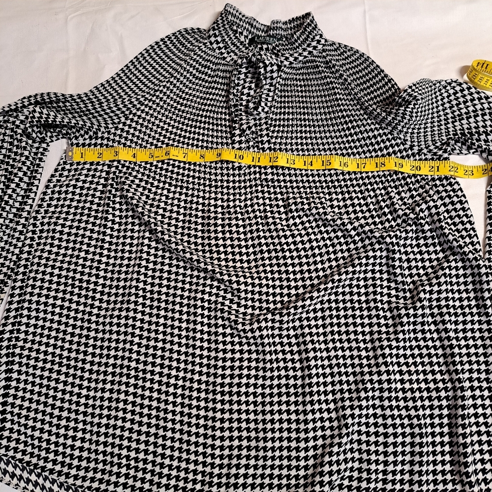 Lauren Ralph Lauren Houndstooth Pleated Tie Neck Shirt. - Picture 8 of 9